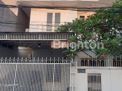 Rumah 2 Lantai Siap Huni di Rawamangun Jakarta Timur