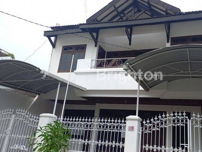 Rumah 2,5 lantai Siap Huni Mewah BARUK Selangkah Raya MERR, Superindo, dan Excelso