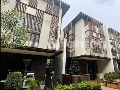 Rumah Bagus dan Asri 3 Lt Double Decker di Cluster Whleford