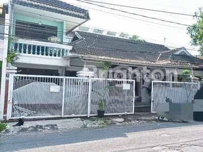 Rumah Bekas Cafe Cocok Untuk Usaha, Kantor dan Rumah Tinggal Area Soekarno Hatta Malang