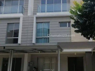 Rumah Cluster Piano Golf Island Pik 6x12,5 Unfurnished Selatan