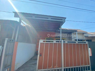 Rumah Siap Huni 15 Menit ke Mall Cibinong Square, Depok Siap KPR J16109