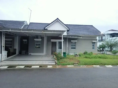 Beverly Park Semi Furnished Posisi Hook