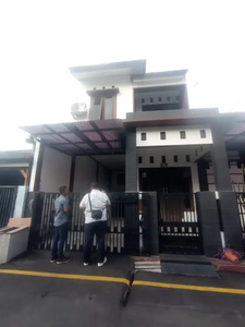 DIJUAL CEPAT RUMAH MURAH 2 LANTAI DI PERUMAHAN PESONA ANGGREK, BEKASI