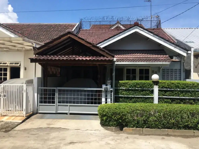 Dijual Rumah Bekasi Selatan Komplek Taman Peninsula