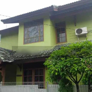 Dijual rumah di hoek/sudut, Ari