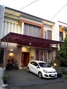 Dijual Rumah Full Furnished Di Kencana Loka BSD Tangerang Selatan