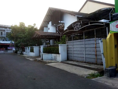 Dijual Rumah Usaha Posisi Hook Lokasi Strategis di Turangga Buahbatu