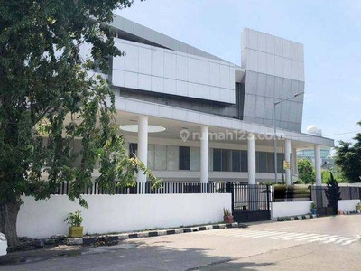 Gedung Siap Operasional Di Komersil Area Kemayoran