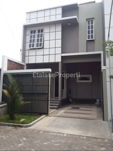 Jual Rumah Baru Tenggilis