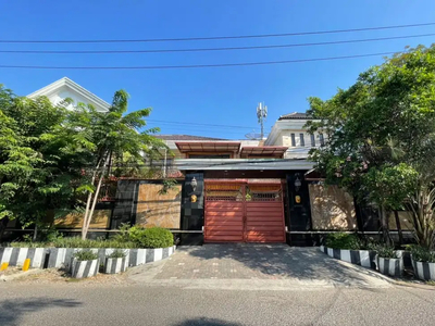 Jual RUmah Mewah Pusat KOta Hitung Tanah Jalan Juwono Surabaya