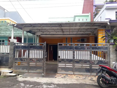 LINGKUNGAN JOSS !! Rumah Mewah di Cluster Bintara