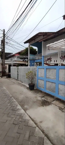 Rumah Cakep ditengah Kota Bekasi Siap huni, dekat Toll, RS, Sekolahan