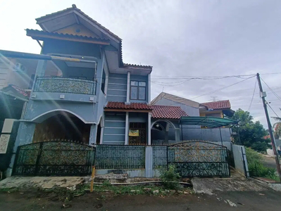 Rumah Modern Dalam Komplek Ternama di Pancoran Mas Depok