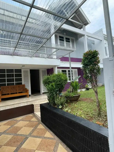 Rumah Sewa Siap Huni Semi Furnished di Pondok Indah Jaksel