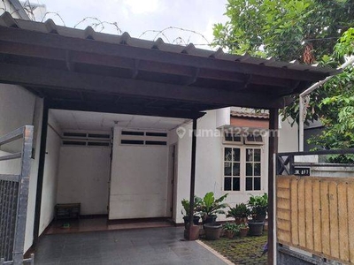 Rumah SHM Lokasi Strategis di Pondok Bambu, Jakarta Timur