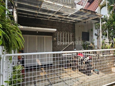 Rumah Siap Huni di Kawasan Pondok Indah Jakarta Selatan