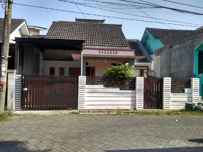 Rumah Siap Huni Lokasi Perumahan Pondok Maritim Wiyung Surabaya