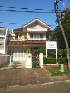 Rumah Tua Hitung Tanah Di Taman Villa Meruya Jakarta Barat