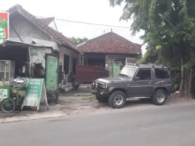 Tanah bonus bangunan rumah di jalan utama mertasari sidakarya denpasar