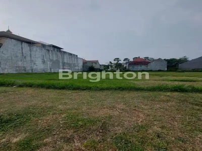 Tanah di raya golf utama Araya Malang