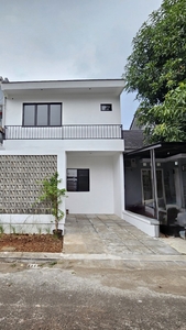 Dijual Rumah Bagus Full Renovasi Siap Huni di Taman Permata, Bint