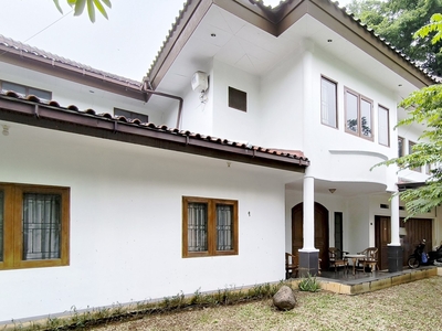 Dijual Rumah Bagus Siap Huni di Cikini, Bintaro Jaya Sektor 7