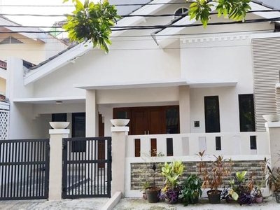 Dijual Rumah Bagus Siap Huni di Kasuari Bintaro Jaya Sektor 9, Ta