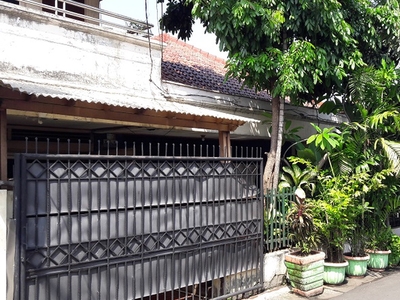 Dijual Rumah di Jl Persada, Menteng Dalam, Tebet, 5 menit ke Mal