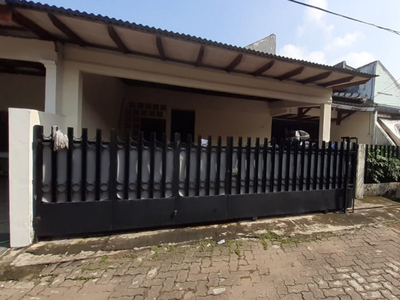 Rumah Lokasi Strategis Dekat Bintaro Jaya @Bukit Nusa Indah, Ciputat