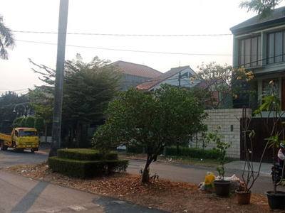 Dijual Rumah Mewah 3 Lantai Di Jalan Utama Sektor 2 Bintarojaya D