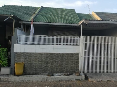 Rumah siap huni Sukolilo Dian Regency area kampus ITS, Hang Tuah