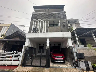 Di jual rumah plus isinya