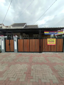 Di Jual Rumah Tipe 40 Komersil Cluster Perumahan taman Resik Resident