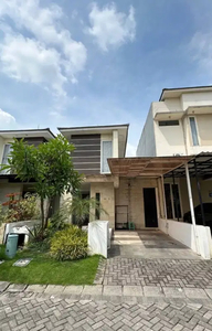 DIJUAL RUMAH 2LANTAI MOCA VERBANA DIAN ISTANA SURABAYA