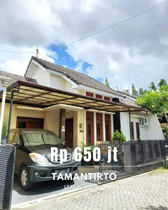 Dijual Rumah Asri di Tamantirto dekat Kampus UMY