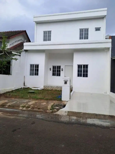 Dijual rumah baru dalam Townhouse di Bintaro