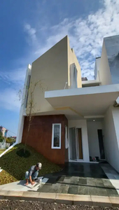 [Dijual] Rumah desain keren di bintaro dekat pintu Tol pondok aren