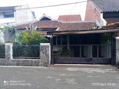 DIJUAL RUMAH DI ARCAMANIK HARGA NJOP JARANG ADA