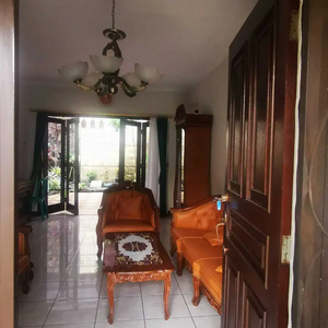 Dijual Rumah Full Furnished Siap Huni di Kota Baru Parahyangan