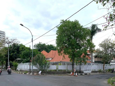 DIJUAL RUMAH HITUNG TANAH PUSAT KOTA SURABAYA MURAH COCOK UNTUK USAHA