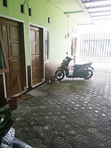 DIJUAL RUMAH KOS-KOSAN 20 kamar, MURAH, SHM