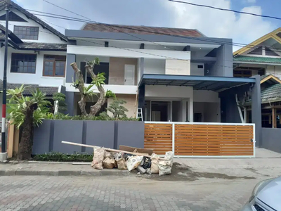 Dijual Rumah Mewah Dalam Perumahan MBS Condong Catur, Depok Sleman