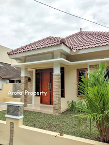 Dijual Rumah Minimalis Tipe 45 + Tanah 101 m² Rp 370 juta di Sedayu