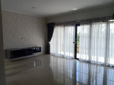 Dijual Rumah Modern Nyaman di Komplek Ciwaruga