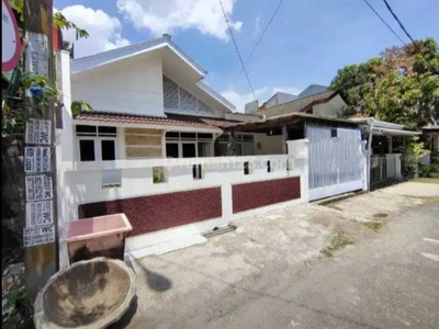 Dijual Rumah Terawat di Kawaluyaan Indah Dekat Masjid Siap Huni
