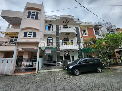 DIJUAL VILLA JALAN MAKMUR VILLA MAKMUR INDAH (budi hartanto)