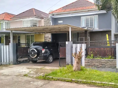 Disewakan Rumah 2 Lantai