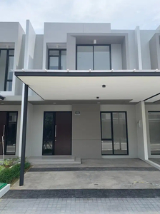 Disewakan rumah 3 kamar di pik2 milenial 75m2