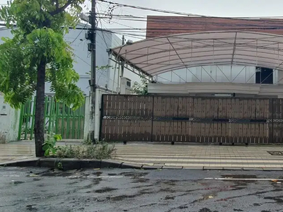 Disewakan Rumah Pusat Kota di Jl Sriwijaya Tegalsari Surabaya